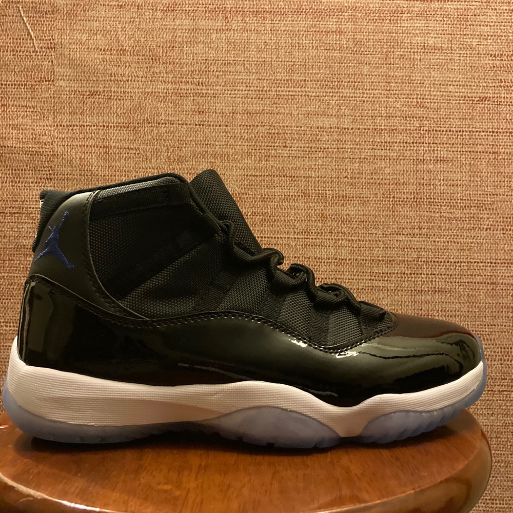 Air Jordan 11 Retro Space Jam 2016 Men’s Size 10